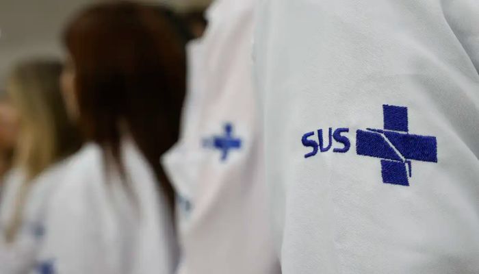 © Fernando Frazão/Agência Brasil Março Azul: exames para rastrear câncer de intestino triplicam no SUS